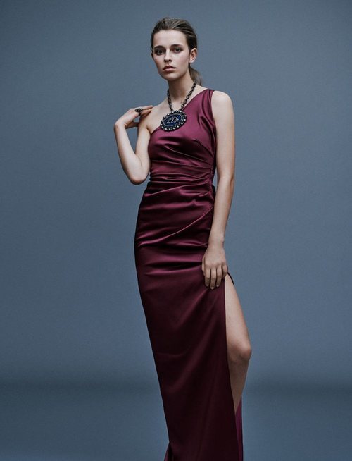 Vestido burdeos ajustado colección primavera 2019 de Lanvin