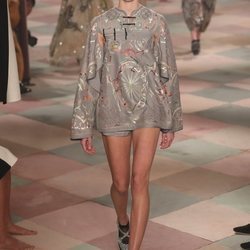 Vestido de seda de la colección de Alta Costura de Christian Dior para primavera/verano 2019 presentada en París