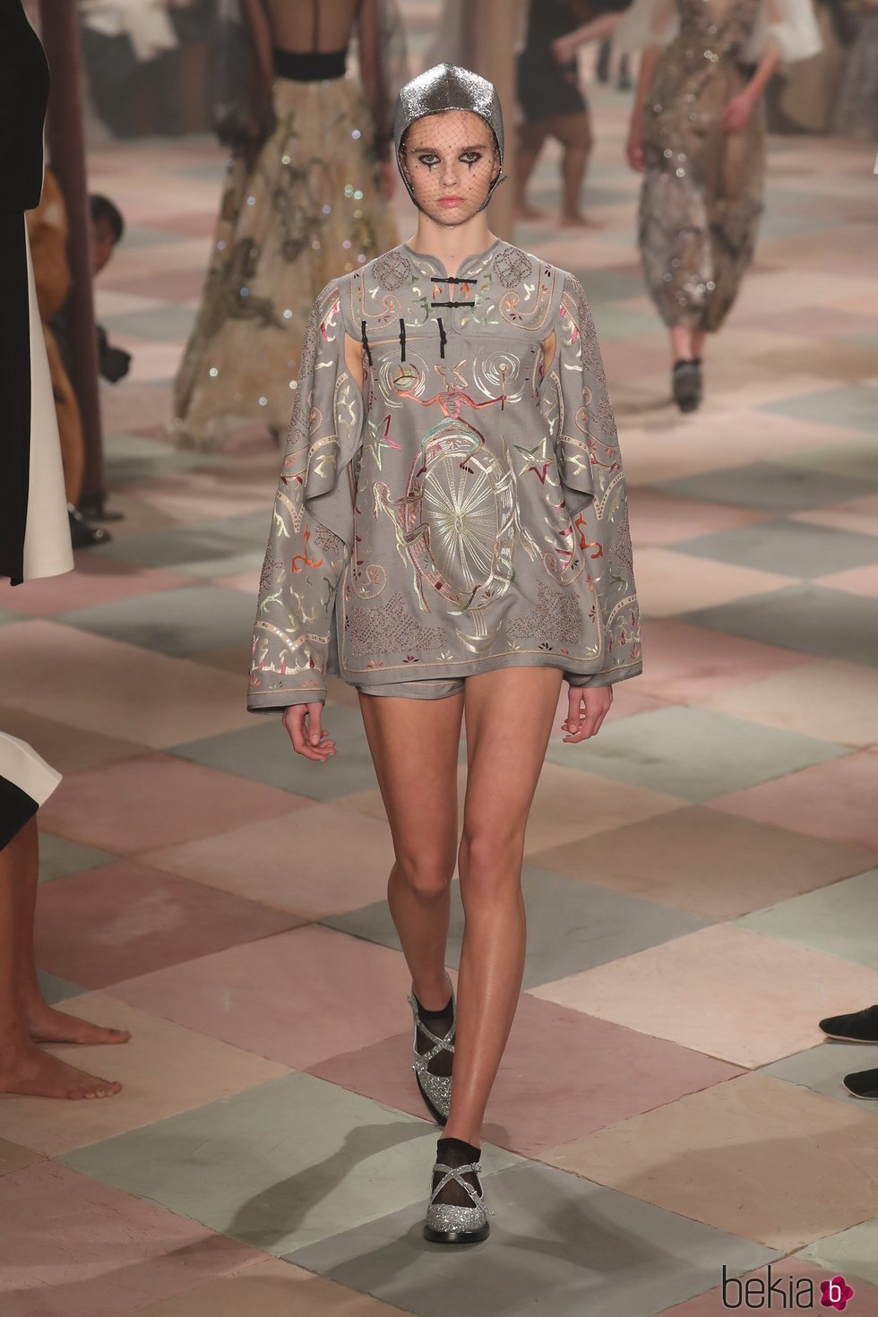Vestido de seda de la colección de Alta Costura de Christian Dior para primavera/verano 2019 presentada en París