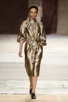 Vestido satinado de la colección primavera/verano 2019 de Roberto Verino