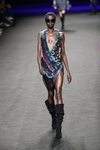 Vestido desigual de la colección otoño/invierno 2019 de Custo Barcelona