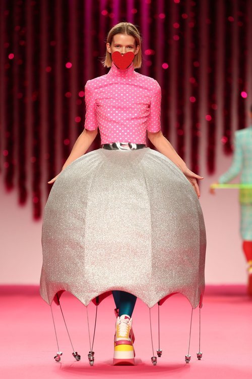 Falda globo de la colección otoño/invierno 2019-2020 de Ágatha Ruiz de la Prada