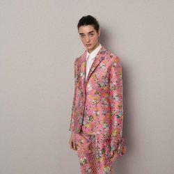 Traje de flores colección Pre-Fall 2019 de Delpozo