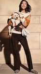Campaña primavera-verano 2019 Tod´s con Liu Wen jersey de punto y pantalón cuero
