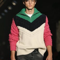 Modelo luciendo jersey de punto de Zadig&Voltaire en la Fashion Week de Nueva York 2019