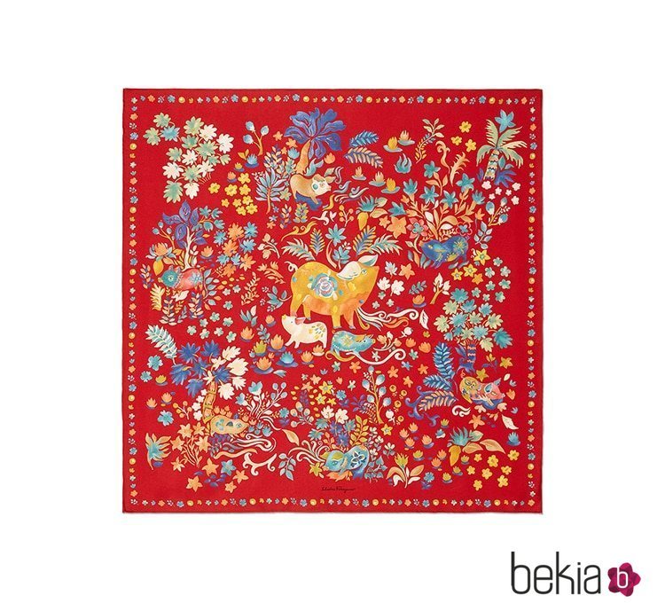 Pañuelo rojo de la colección cápsula Año Nuevo Chino 2019