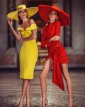 Vestidos cortos amarillo y rojo de la colección primavera/verano 2019 de 'Atelier Versace'.