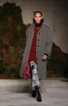 Abrigo oversize de la colección otoño/invierno 2019 de Alexa Chung