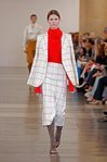 Americana de cuadros de la colección otoño/invierno 2019 de Victoria Beckham