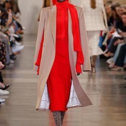 Capa de la colección otoño/invierno 2019 de Victoria Beckham
