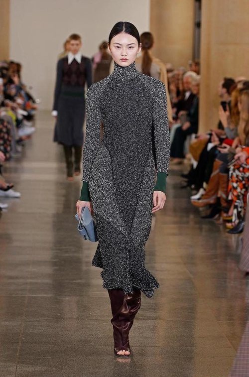 Vestido de la colección otoño/invierno 2019 de Victoria Beckham