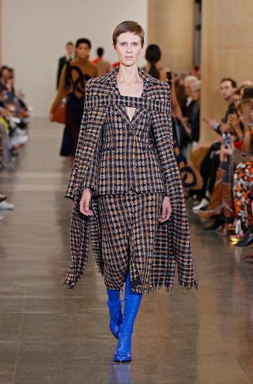 Conjunto de la colección otoño/invierno 2019 de Victoria Beckham