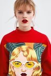 Sudadera roja con cuello de Bijou Karman para la colección 'Women in Art' de Zara TRF 2019