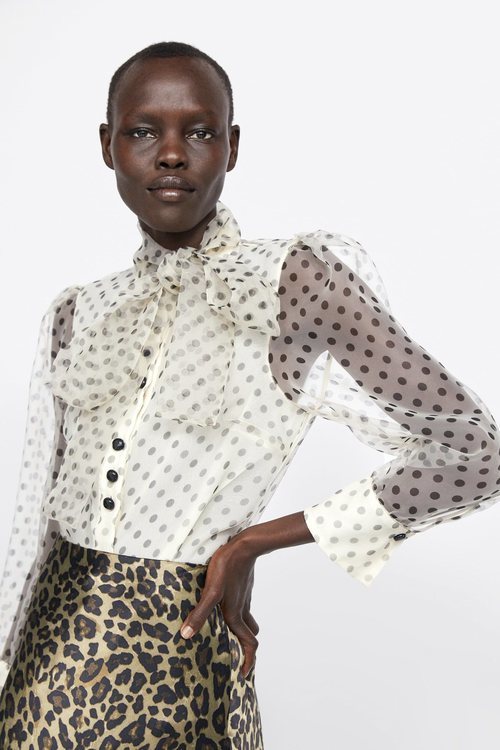 Blusa lunares con falda animal print Zara primavera-verano 2019
