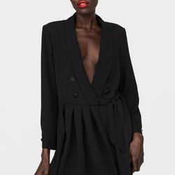 Mono negro botones Zara primaverva-verano 2019