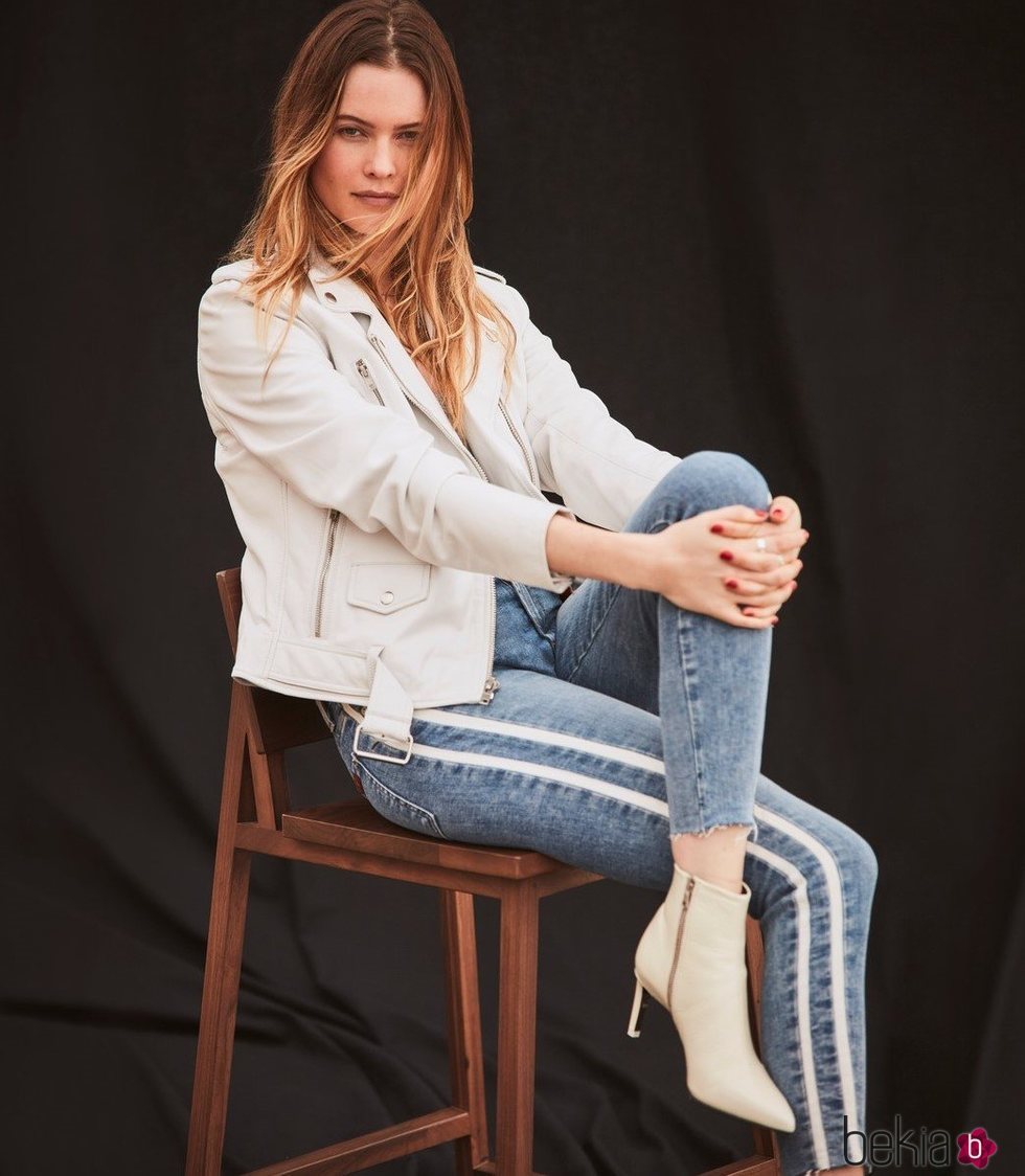 Vaquero con rayas laterales de la colección primavera/verano 2019 de Seven For All Mankind