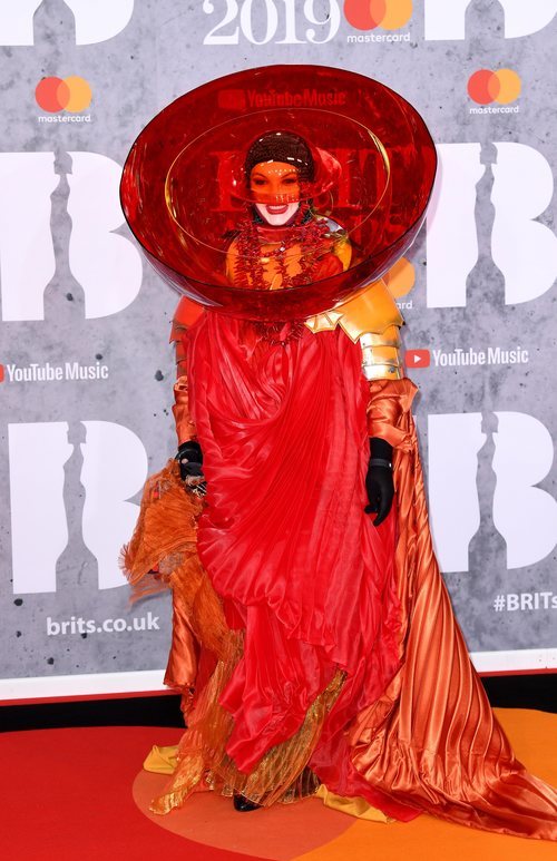 Daniel Lismore muy llamativo en los Brit Awards 2019