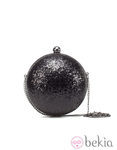 Bolso glitter negro de Zara