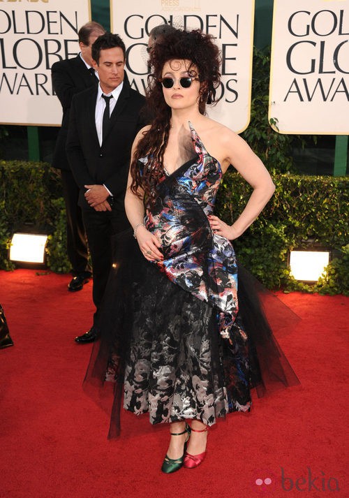 Helena Bonham Carter con un extraño estilismo en la alfombra roja