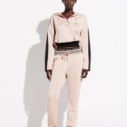 Conjunto de chándal en tono rosa empolvado de la colección 'Sport' de Liu Jo