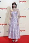 Marta Nieto con un vestido iridiscente