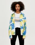 Chaqueta denim tie-dye colección Primavera Sound Pull & Bear
