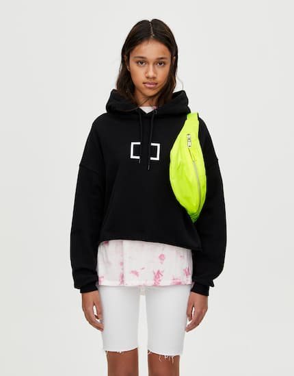 Riñonera verde flúor colección Primavera Sound Pull & Bear