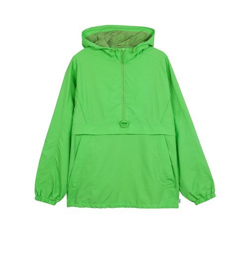 Cortavientos verde colección Pantone by Bershka