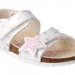 Sandalias plateadas de estrellas de Garvalín