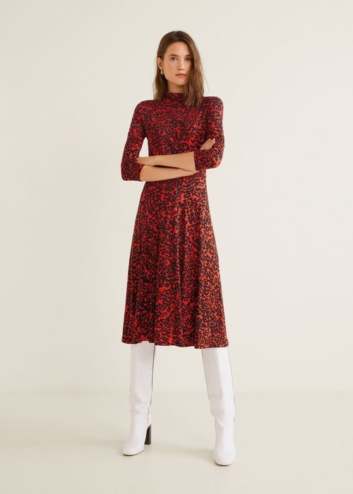 Vestido de animal print de la colección primavera 2019 de Mango