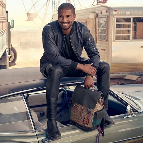 Michael B. Jordan con un 'total look' de la colección de primavera 2019 de Coach