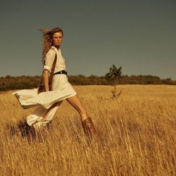 Vestido blanco de la colección primavera/verano 2019 de Massimo Dutti