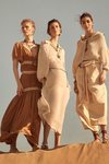 Los tonos blancos y tierra, protagonistas de la colección Studio primavera/verano 2019 de Zara