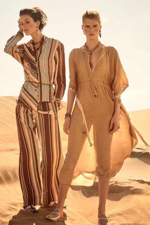 Conjunto estampado de la colección Studio primavera/verano 2019 de Zara