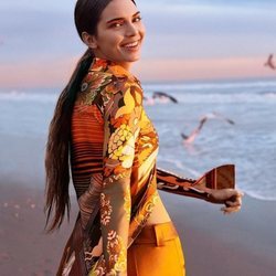 Kendall Jenner conuna blusa fluida de la colección de primavera 2019 de Chloé
