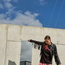 Cazadora de flecos del nuevo lookbook primavera/verano 2019 de Stradivarius