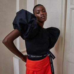 Camisa con las mangas abullonadas y pantalón de tiro alto de Pertegaz otoño/invierno 2019/2020