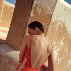 Bañador coral de la colección de baño 2019 de Lefties