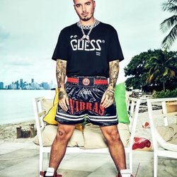J. Balvin protagoniza la campaña 'Good Vibes Only' de Guess