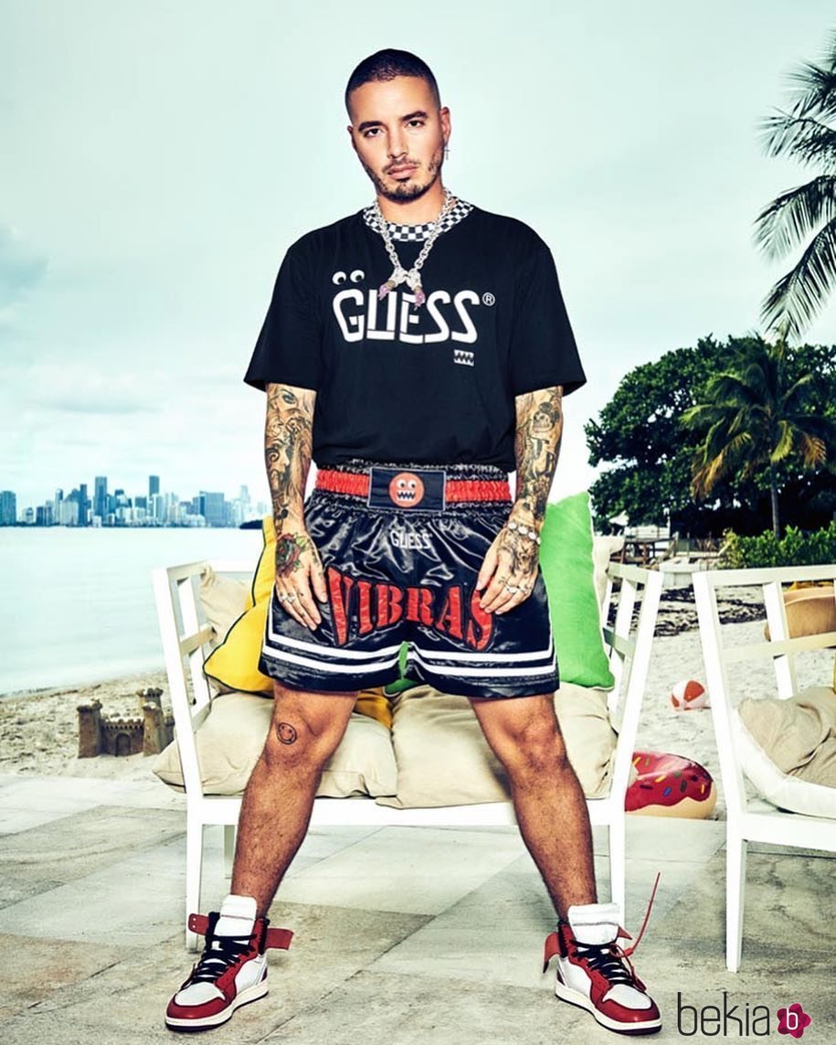 J. Balvin protagoniza la campaña 'Good Vibes Only' de Guess