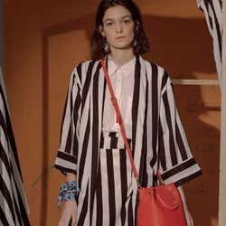 Conjunto de rayas de la colección primavera/verano 2019 de Compañía Fantástica