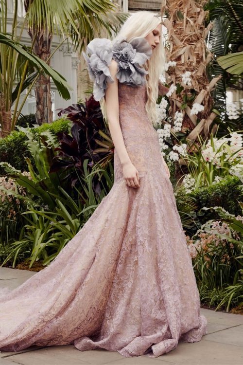 Vestido 'Iris' de la colección de novias primavera 2020 de Vera Wang