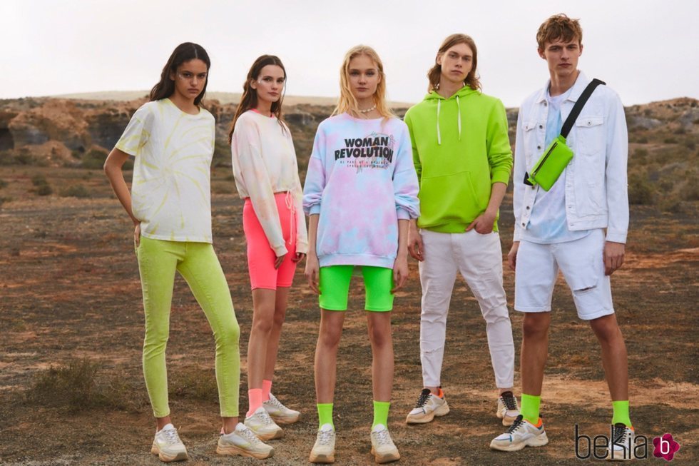 Prendas neón de la colección 'Music Summer Vibes' de Lefties