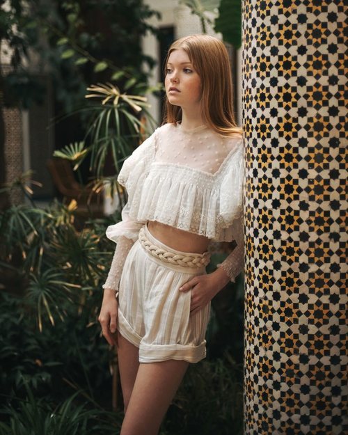 Blusa crop top de la colección 'Lost in Marrakech' de Philosophy di Lorenzo