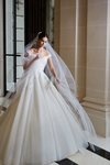 Vestido de hombros caídos de la colección nupcial otoño 2019 de Elie Saab