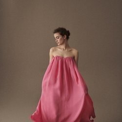 Vestido fluido de la colección otoño/invierno 2019 de Delpozo