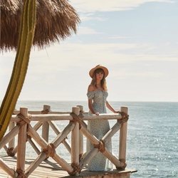Maxi vestido azul de la colección verano 2019 de Stradivarius