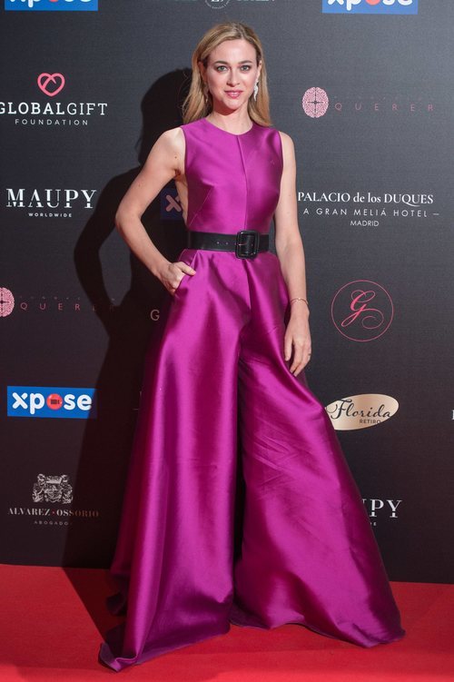 Marta Hazas en la Global Gift 2019 con un mono fucsia