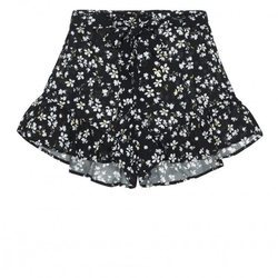 Shorts de flores de la colección de Pull&Bear by Rosalía