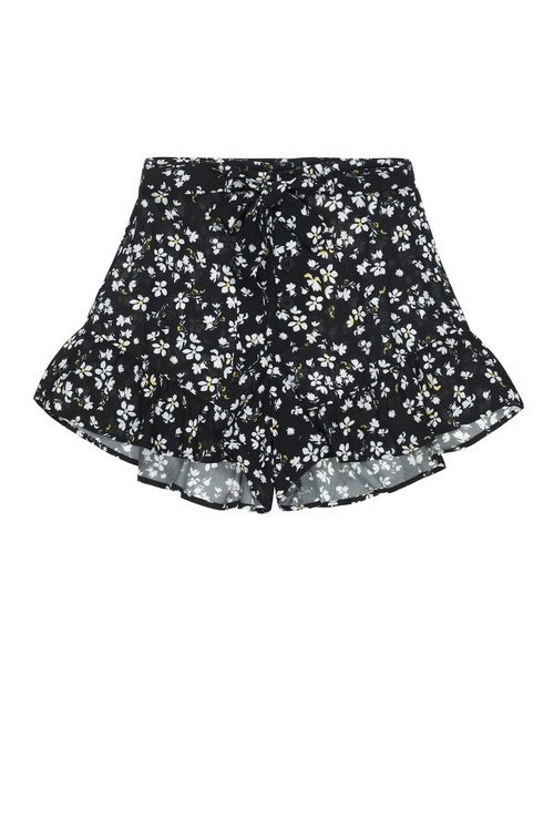 Shorts de flores de la colección de Pull&Bear by Rosalía